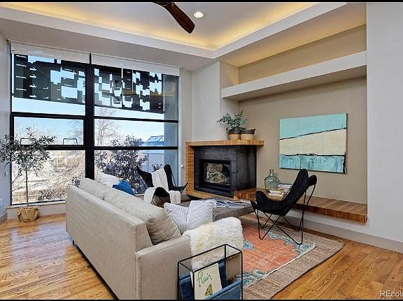 Living room with gas fireplace
