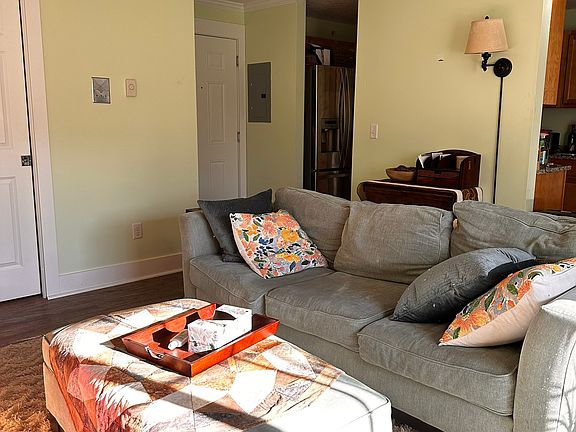 3rd image of 1211 Landrush Way #1211