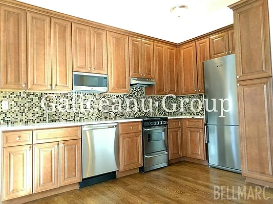 Rented by Bellmarc Realty | media 3