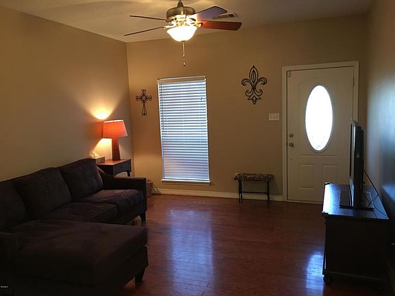 4th image of 6109 Dove Ln