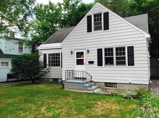 7 Knickerbocker Rd, Scotia, NY 12302