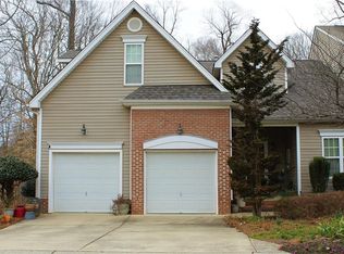 316 Misty Waters Ln, Jamestown, NC 27282