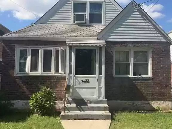 2nd image of 8824 Moline St