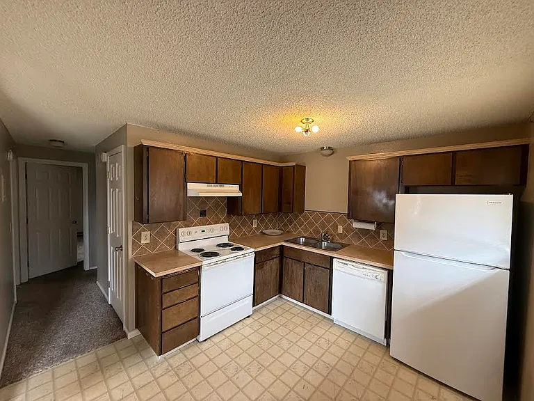 1519 E 3rd Ave #A — Photo 4