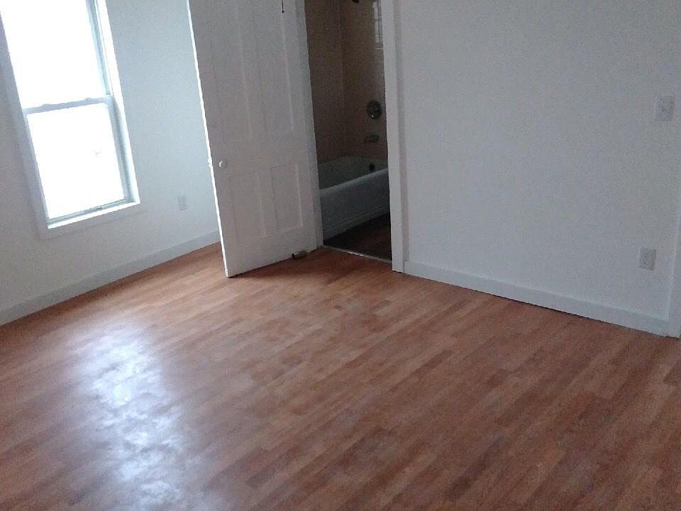 2nd image of 613 Spring St #1A