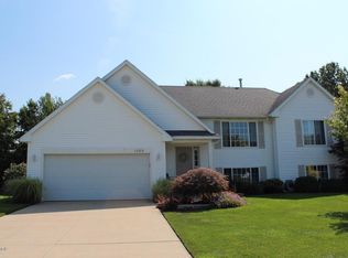 1089 Woodspointe Dr SW, Byron Center, MI 49315