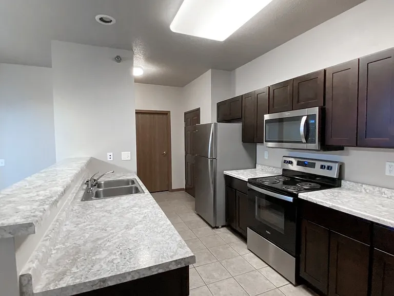 Amber Crossing Apartments — Photo 9