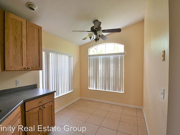2nd image of 2834 Delcrest Ct