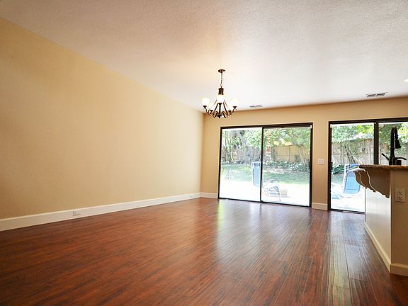 4th image of 5315 Terrace Oak Cir