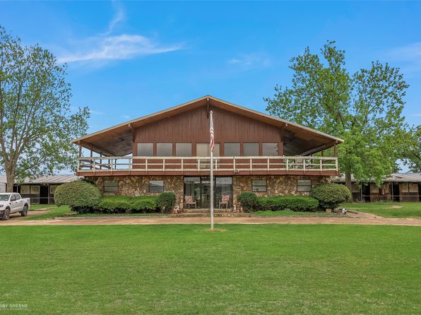 231 Hurricane Bluff Dr, Benton, LA 71006