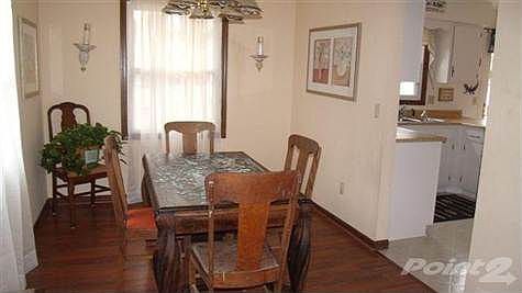 5th image of 2724 Mineral Point Ave