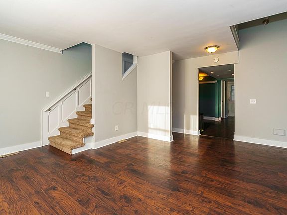 5th image of 6180 Hutchinson St