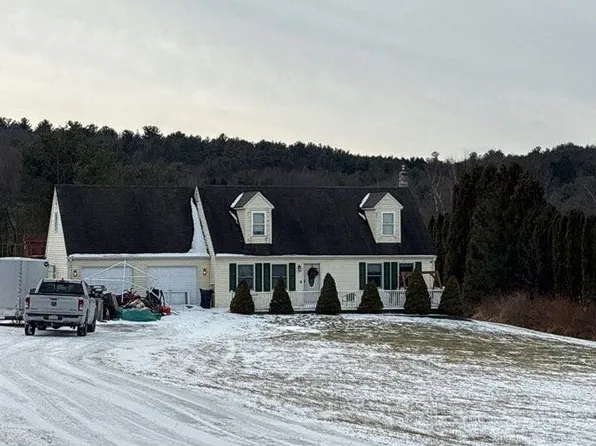 90 Gun Club Rd, Palmerton, PA 18071