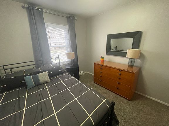 4th image of 3989 S Schenley Ave #4