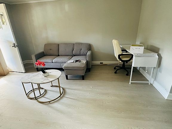 5th image of 115 E 2nd Ave #B