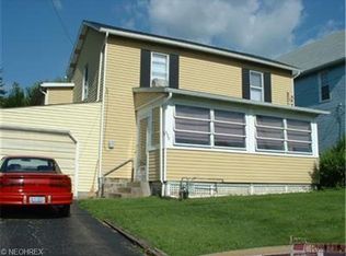 558 S State Line Rd, Masury, OH 44438