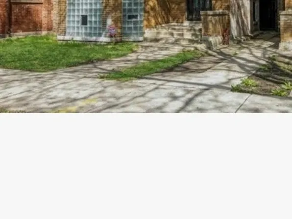 8035 S Marquette Ave, Chicago, IL
