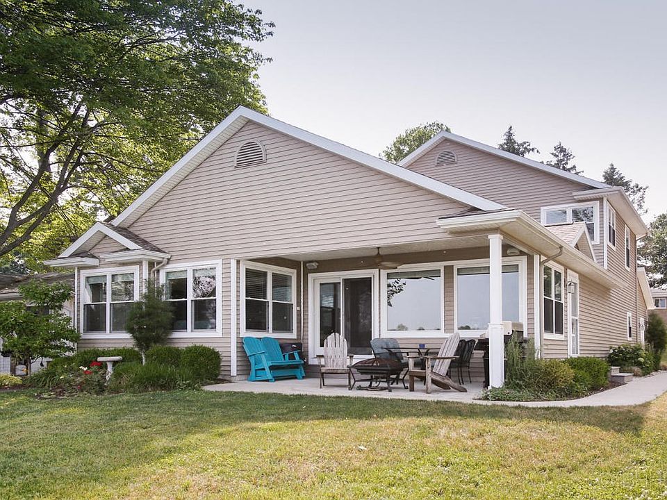 8656 e. long lake dr-101
