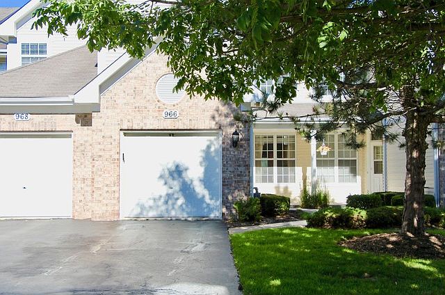 1st image of 966 Sheridan Cir