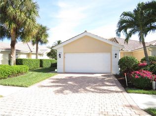 3245 Barbados Ln, Naples, FL 34119