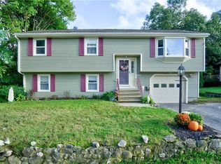 339 Dunlap St, Woonsocket, RI 02895