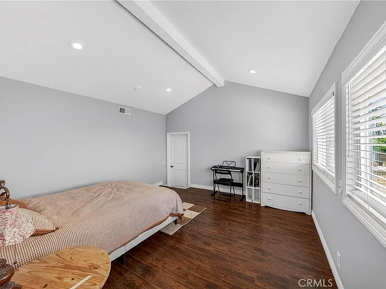 2540 Royale Pl — Photo 23