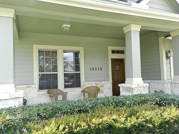 2nd image of 18938 Magnolia Arbor Ln