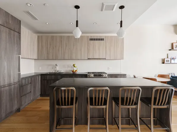 868 Lorimer Street image 1 of 15