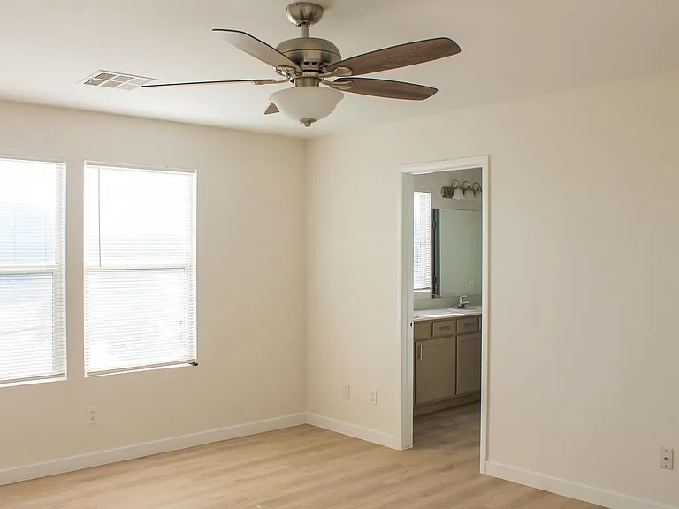 1729 Ronzard Ave — Photo 6