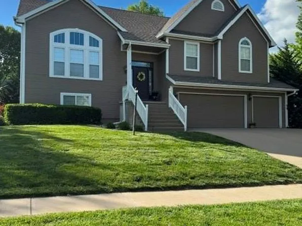 3902 Wentworth Ct, Saint Joseph, MO 64506