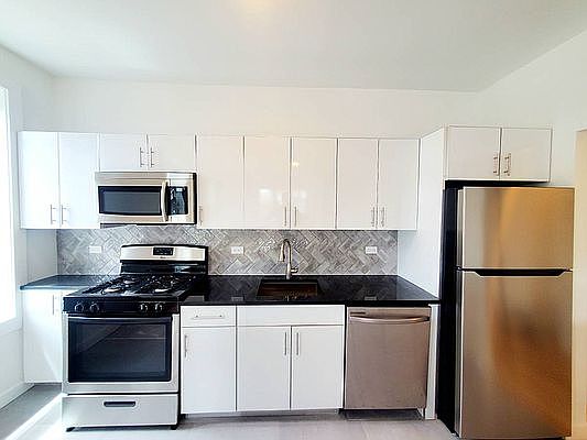 1st image of 21-01 29th St #2