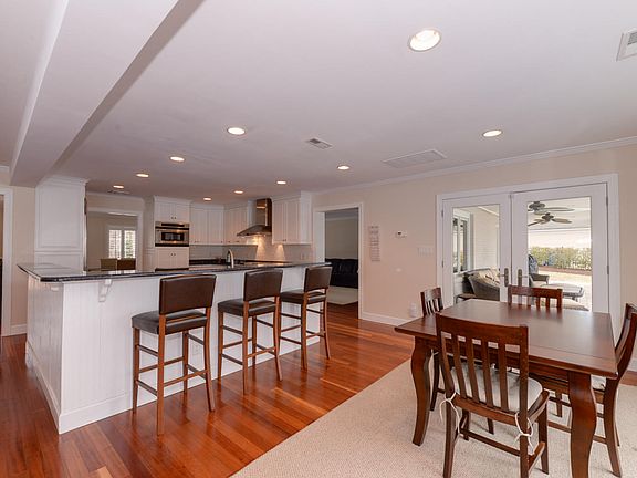 5th image of 2433 Windward Shore Dr