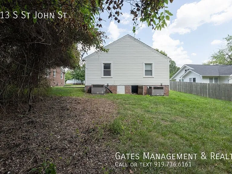 413 S Saint John St — Photo 17