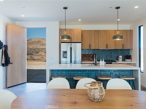 3rd image of 2576 Sunny Vista Rd