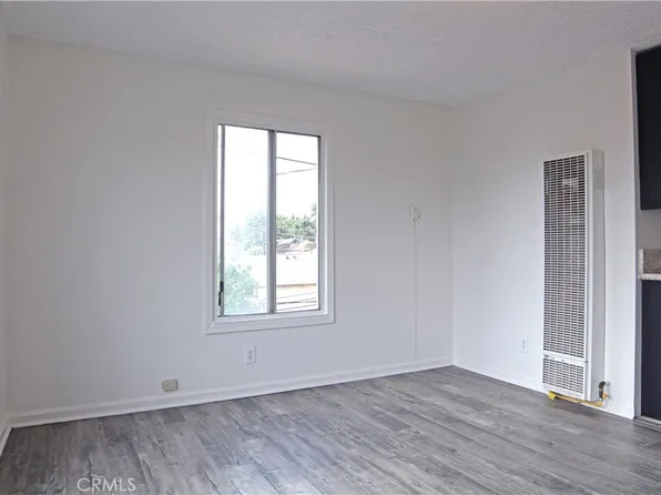 4055 1/4 Wall St, Los Angeles, CA 90011