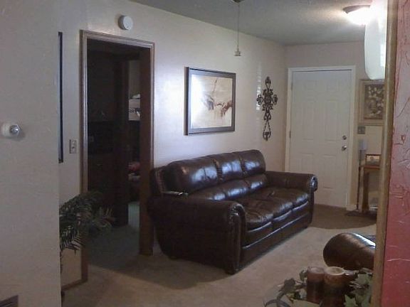 3rd image of 2316 E Cedar Ave