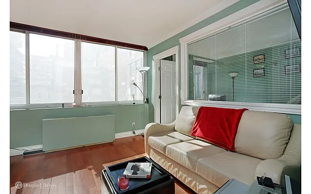 Rented by Douglas Elliman | media 20