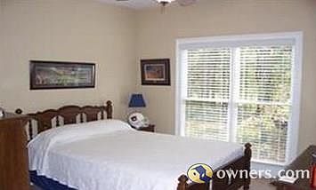 Guest Room/Home Office - 1st Floor