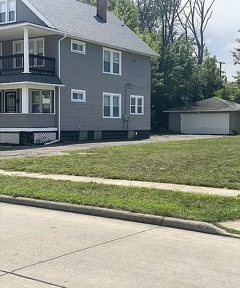 2 bed, $1,175 — Photo 2