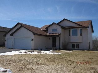 143 Hill St, Montrose, MN 55363