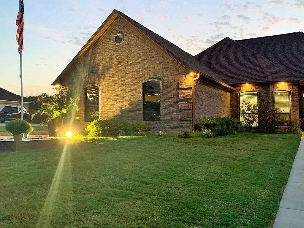 65 Hannah Cir, Wake Village, TX 75501 Zillow
