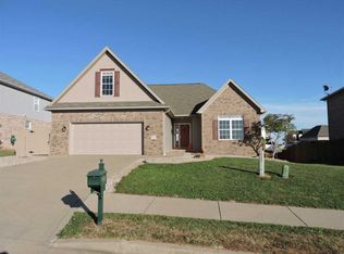 19129 Southampton Dr, Evansville, IN
