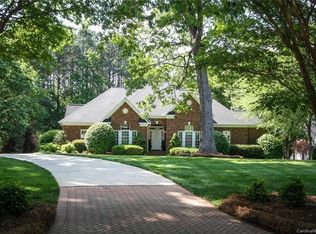 5918 Bluebird Hill Ln, Matthews, NC 28104