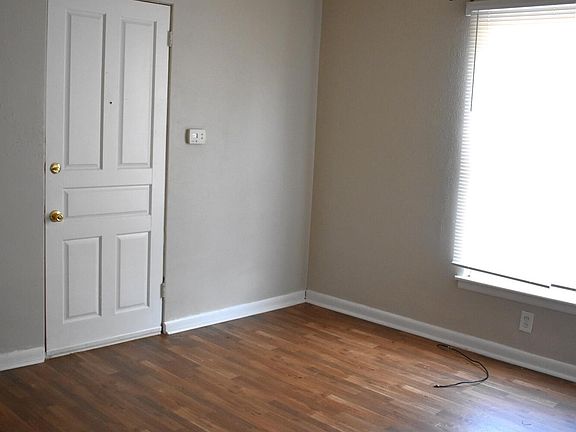 5th image of 729 E Vine St