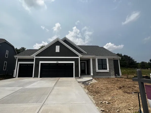W206N17499 Hidden Creek ROAD, Jackson, WI 53037