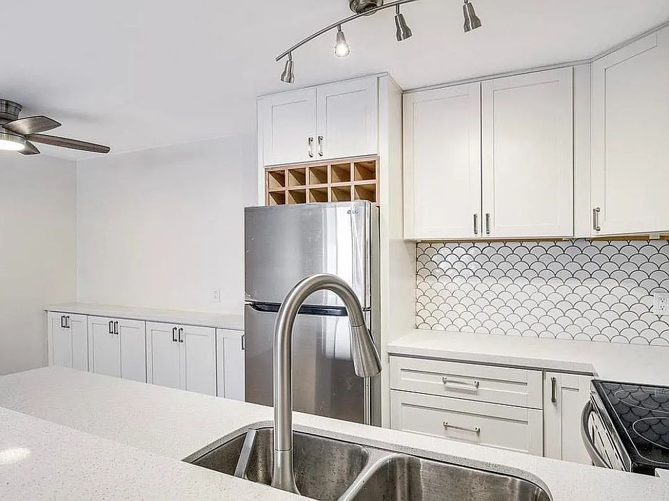 Kitchen and Dining w/ cabinet storage