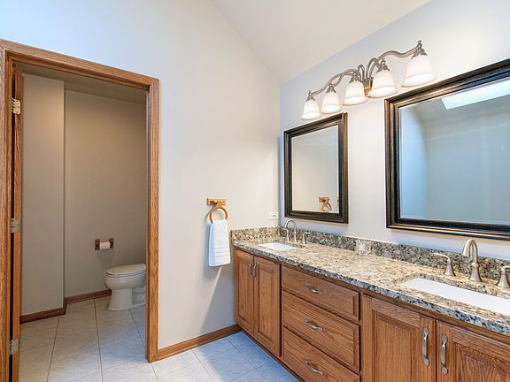 3rd image of 22410 S Country Ct