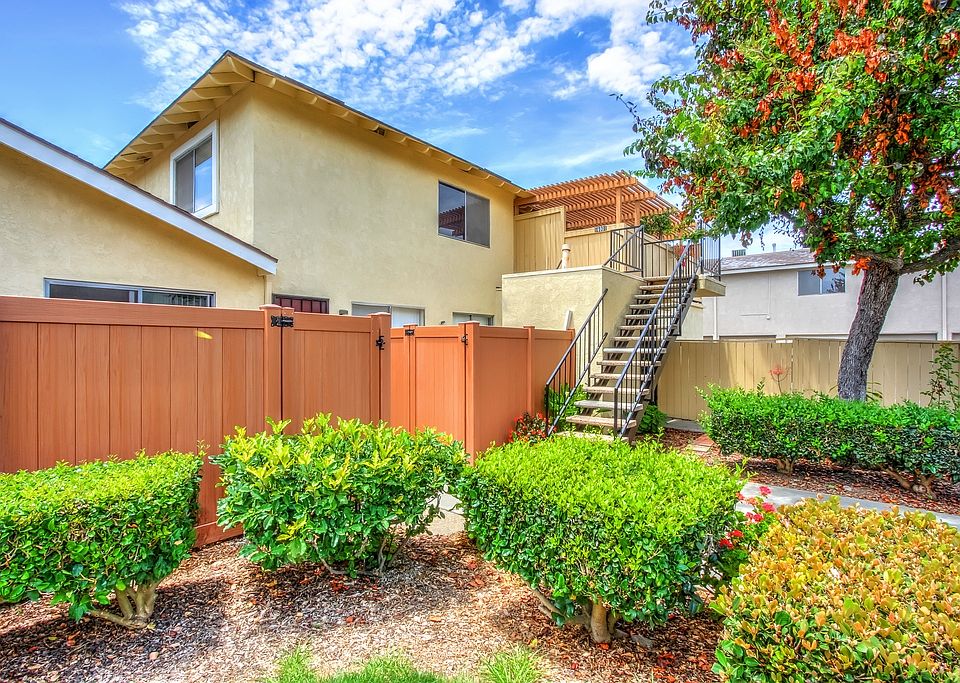 1st image of 16901 Cedarwood Ct