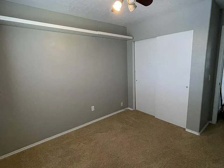 209 E Interlochen Ln — Photo 19