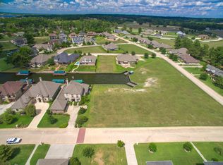 12316 White Oak Pt, Conroe, TX 77304